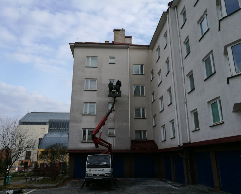 Isokor - čistenie a nanoimpregnácia fasády bytového domu