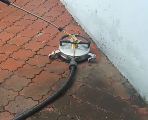 čistenie zámkovej dlažby