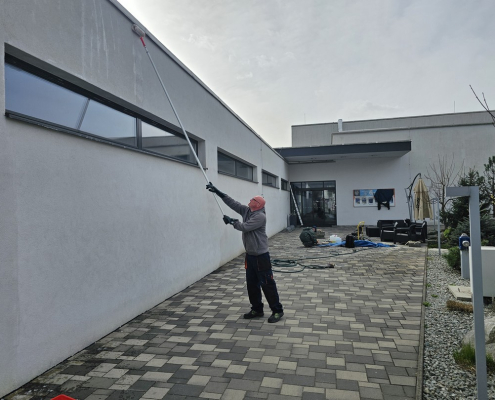 A megfelelő kémia a homlokzat tisztításához - Isokor és MM Aréna