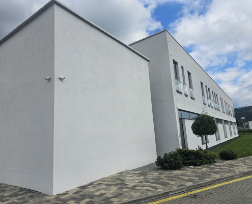 A megfelelő kémia a homlokzat tisztításához - Isokor és MM Aréna