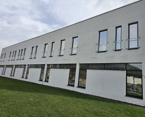 A megfelelő kémia a homlokzat tisztításához - Isokor és MM Aréna